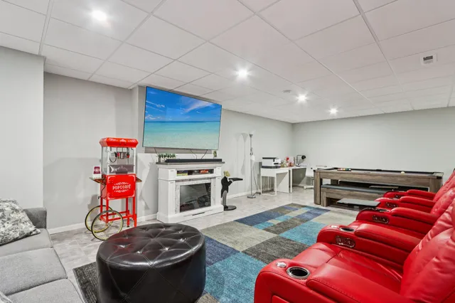 $400,000 | 219 Windmill Lane, Walworth, WI 53184