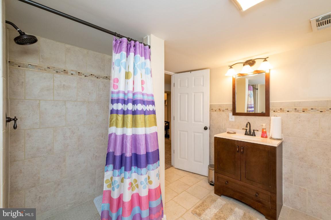 1209 Glenhaven Road Baltimore, MD 21239 - Photo 14 of 21 Gallery Image 14