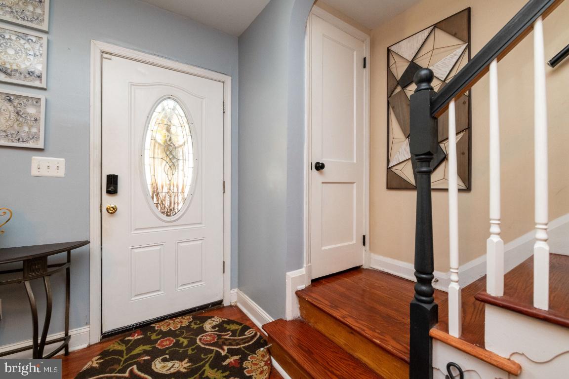 1209 Glenhaven Road Baltimore, MD 21239 - Photo 3 of 21 Gallery Image 3
