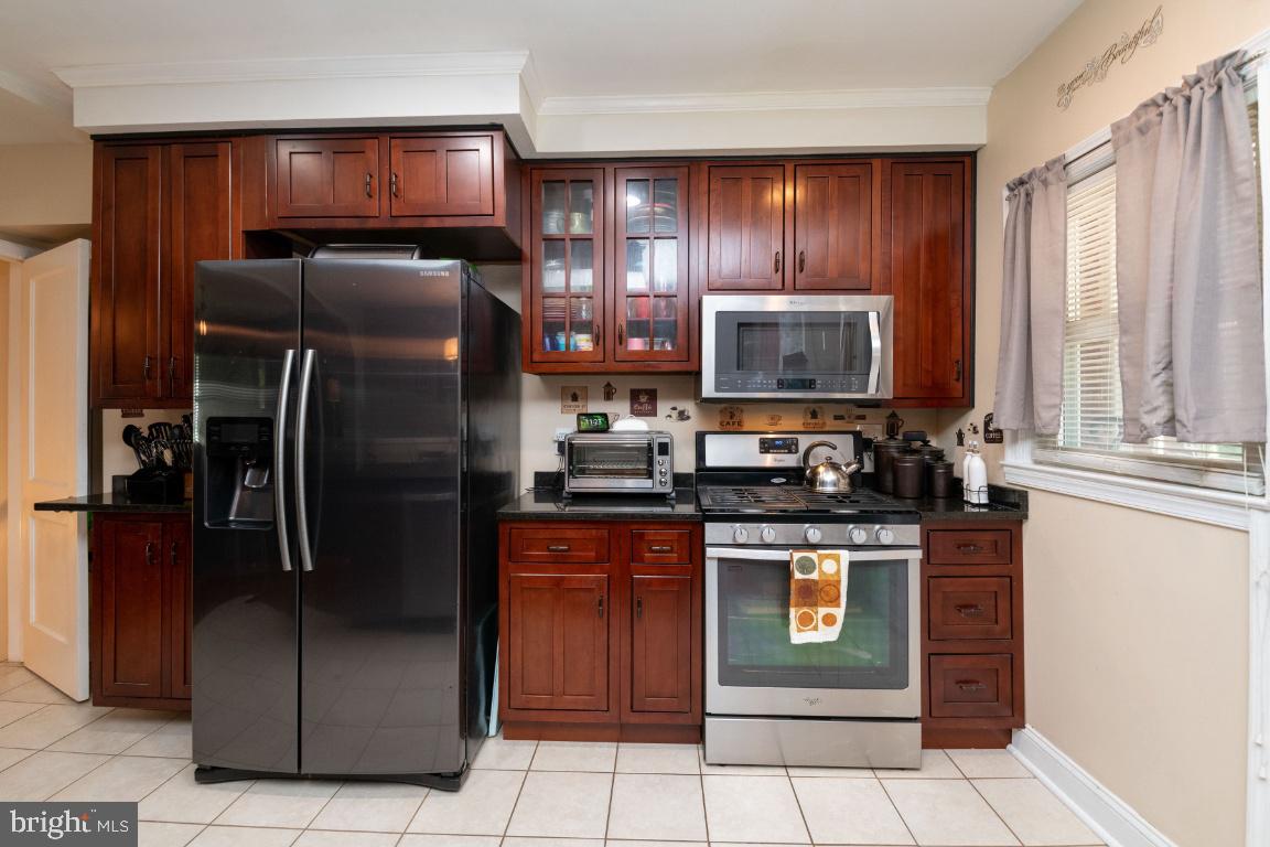 1209 Glenhaven Road Baltimore, MD 21239 - Photo 7 of 21 Gallery Image 7