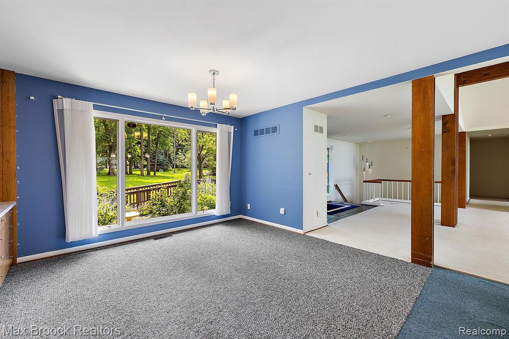 4550 Dow Ridge Road West Bloomfield, MI 48324 - Photo 18 of 46