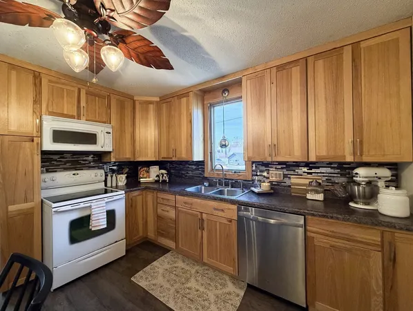 $270,000 | 663 East Main Street, Ellsworth, WI 54011