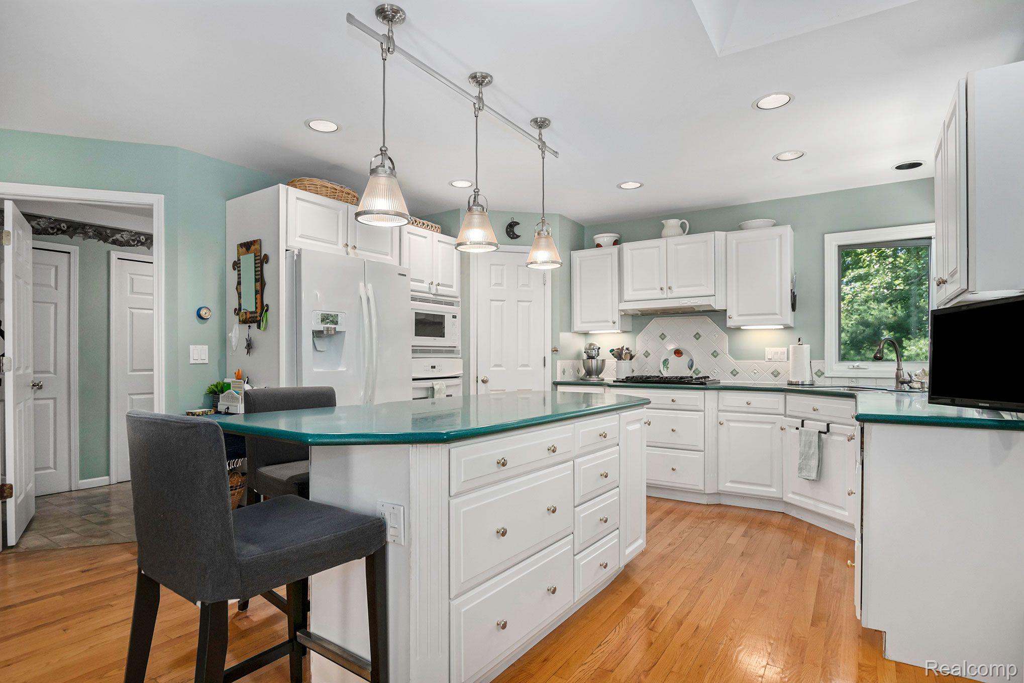 32463 Shady Ridge Drive Farmington, MI 48336 - Photo 11 of 42 Gallery Image 11