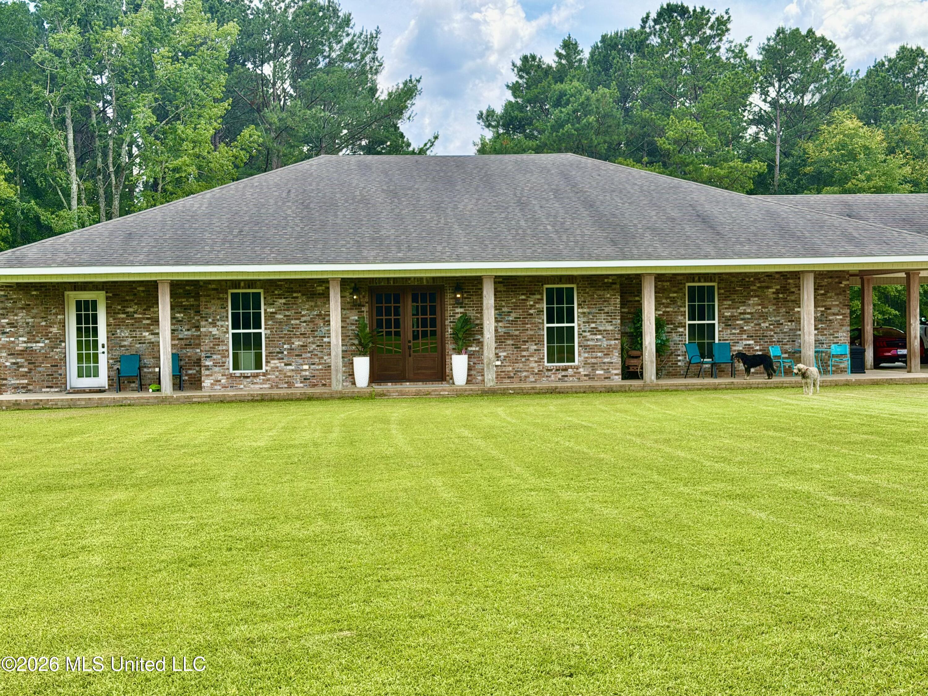 464 Goss Bunker Hill Road Columbia, MS 39429 - Photo 4 of 32 JuneFrontZoom