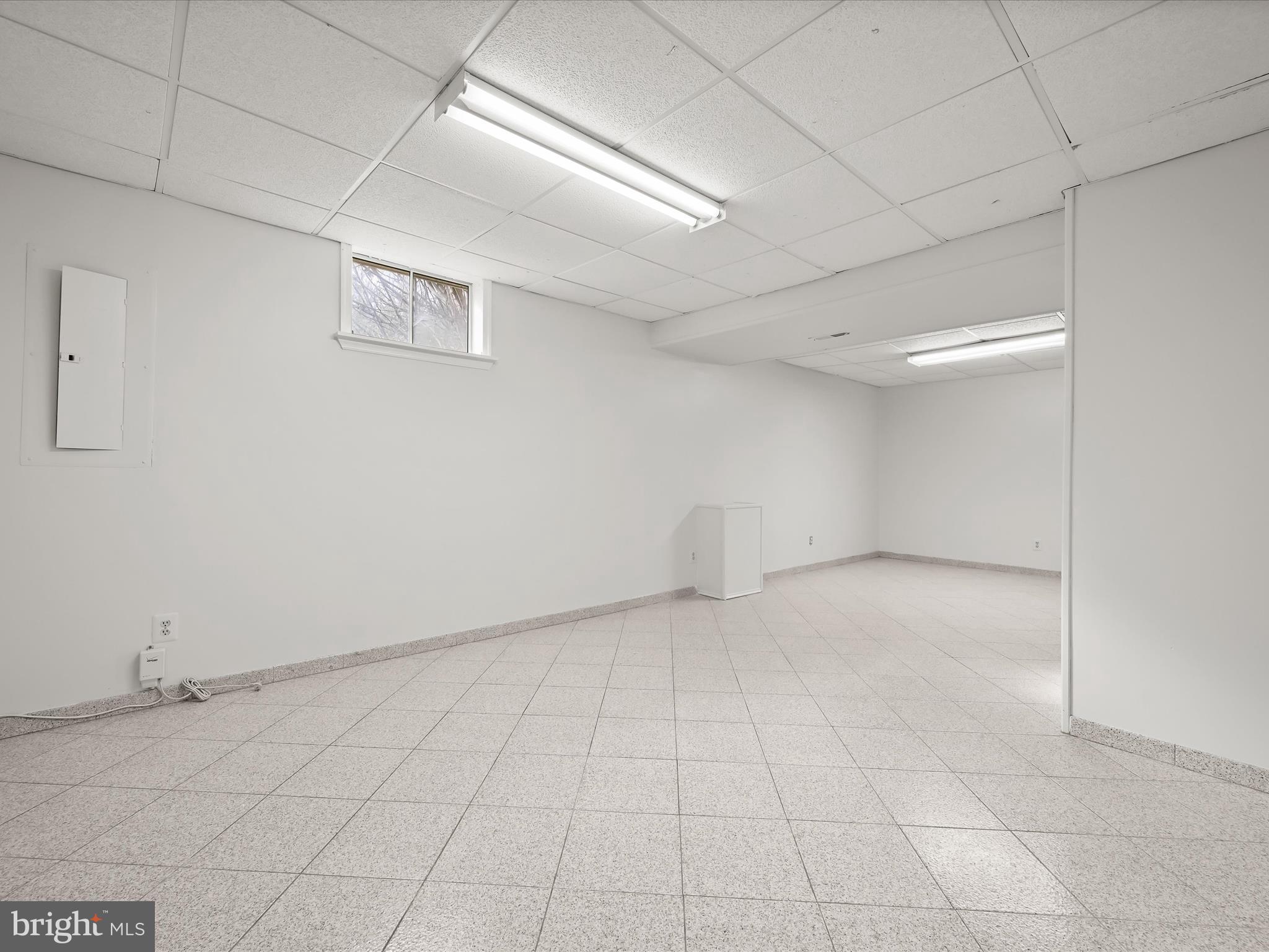 9440 Ridgeview Drive Columbia, MD 21046 - Photo 32 of 57 Lower level recreation room