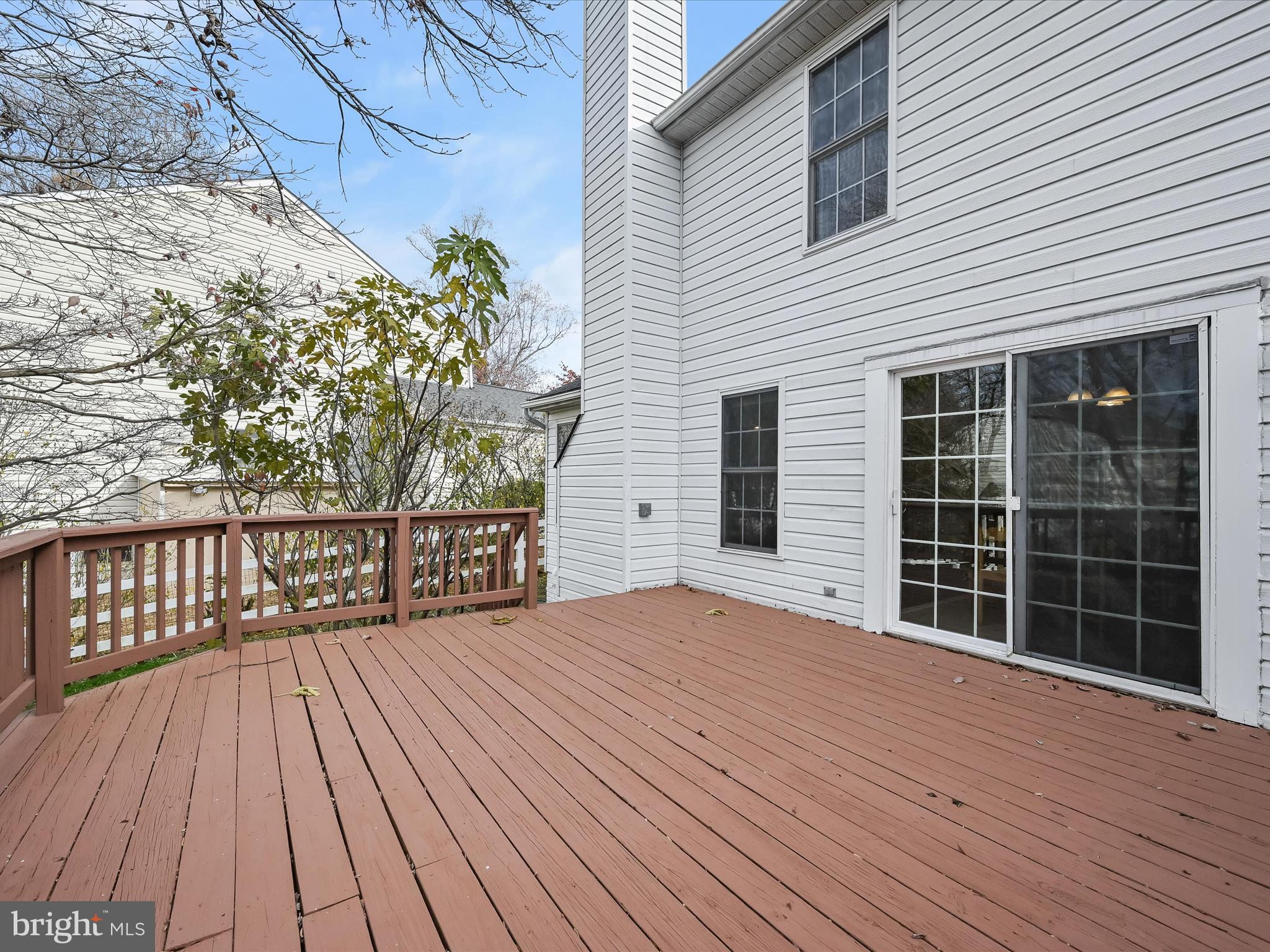9440 Ridgeview Drive Columbia, MD 21046 - Photo 44 of 57 Deck