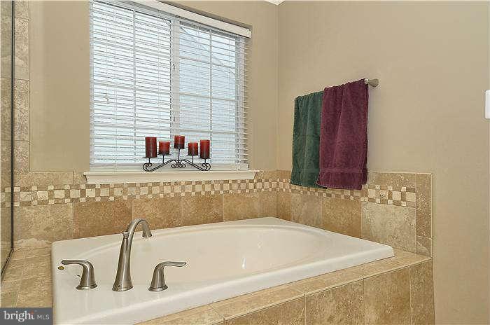 629 Old Waugh Chapel Road Odenton, MD 21113 - Photo 16 of 30 Master bath soaking tub