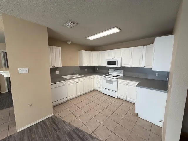 $1,250 | 9713 Joliet Avenue, Lubbock, TX 79423