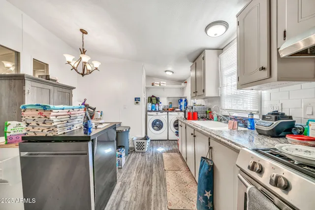 $95,500 | 19401 North 7th Street, Unit 145, Phoenix, AZ 85024