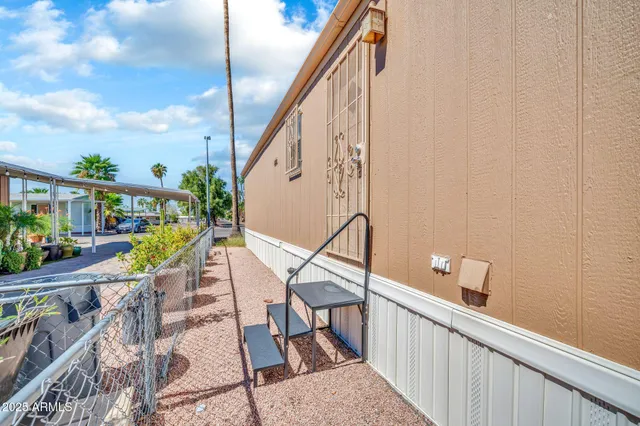 $95,500 | 19401 North 7th Street, Unit 145, Phoenix, AZ 85024
