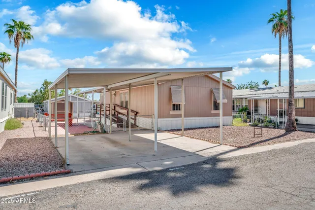 $95,500 | 19401 North 7th Street, Unit 145, Phoenix, AZ 85024