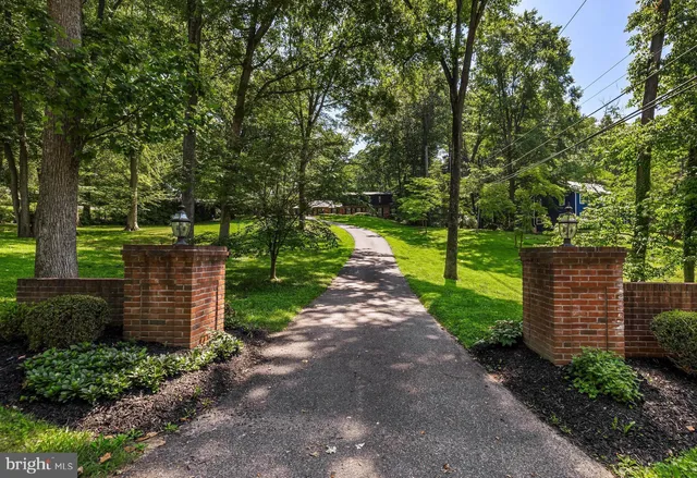 $905,000 | 13701 Summer Hill Drive, Phoenix, MD 21131