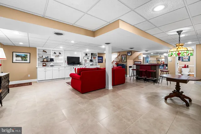 $905,000 | 13701 Summer Hill Drive, Phoenix, MD 21131