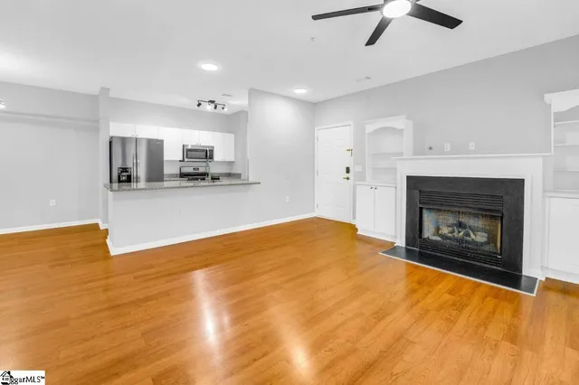 $1,825 | 421 McKenna Circle, Greenville, SC 29615