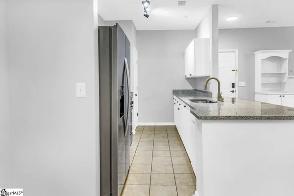$1,650 | 421 McKenna Circle, Greenville, SC 29615