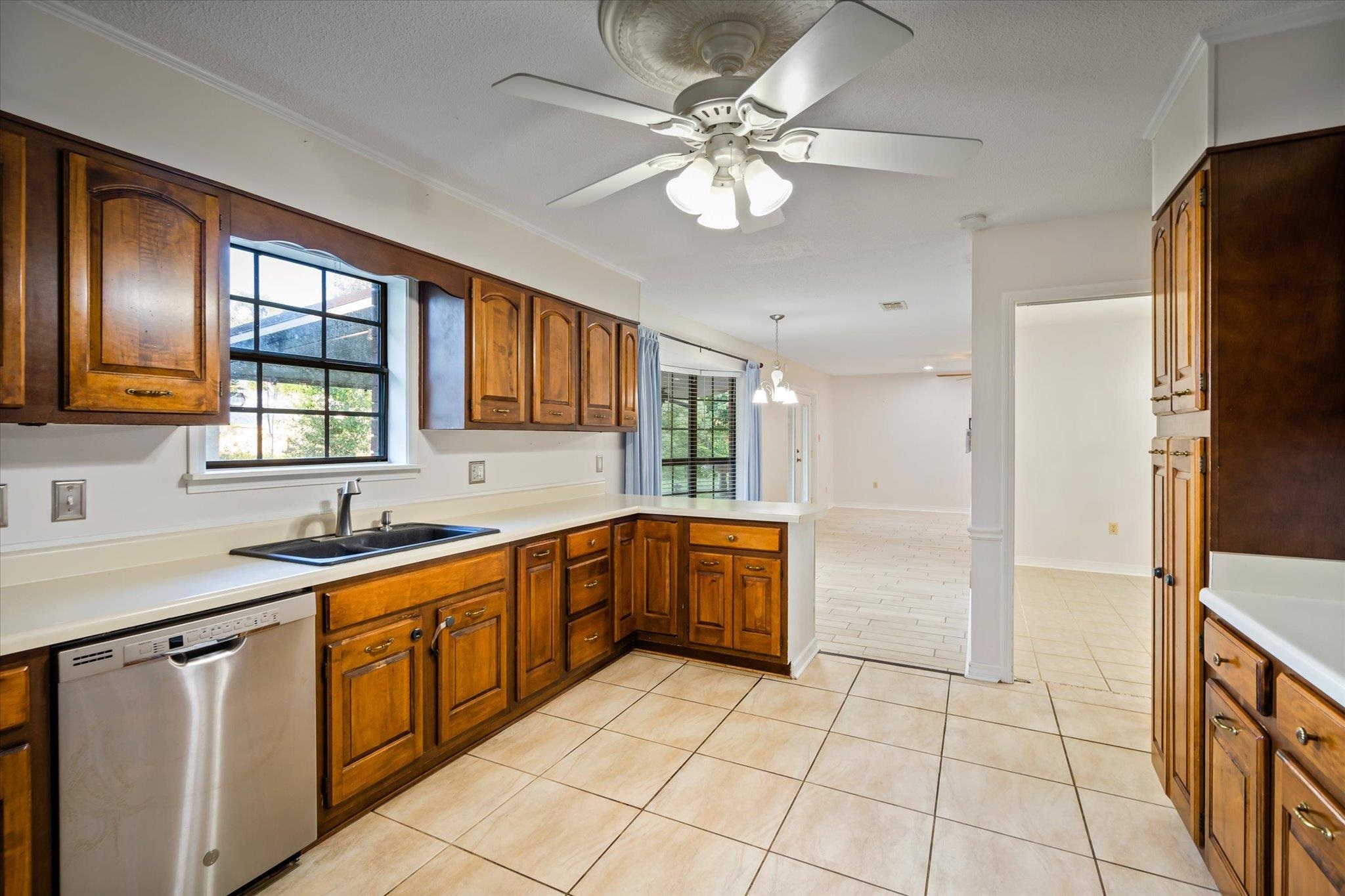 418 West Berry Avenue Foley, AL 36535 - Photo 10 of 32