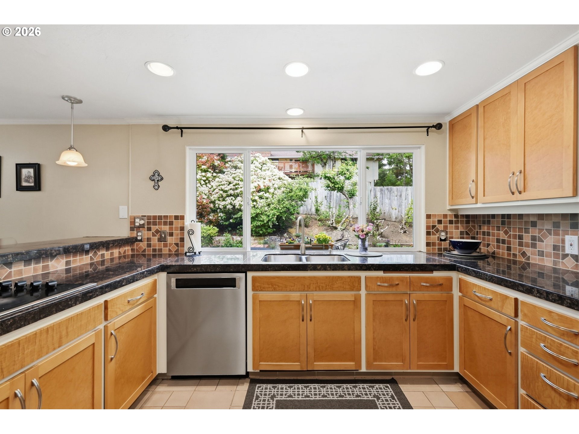 4032 Normandy Way Eugene, OR 97405 - Photo 13 of 48
