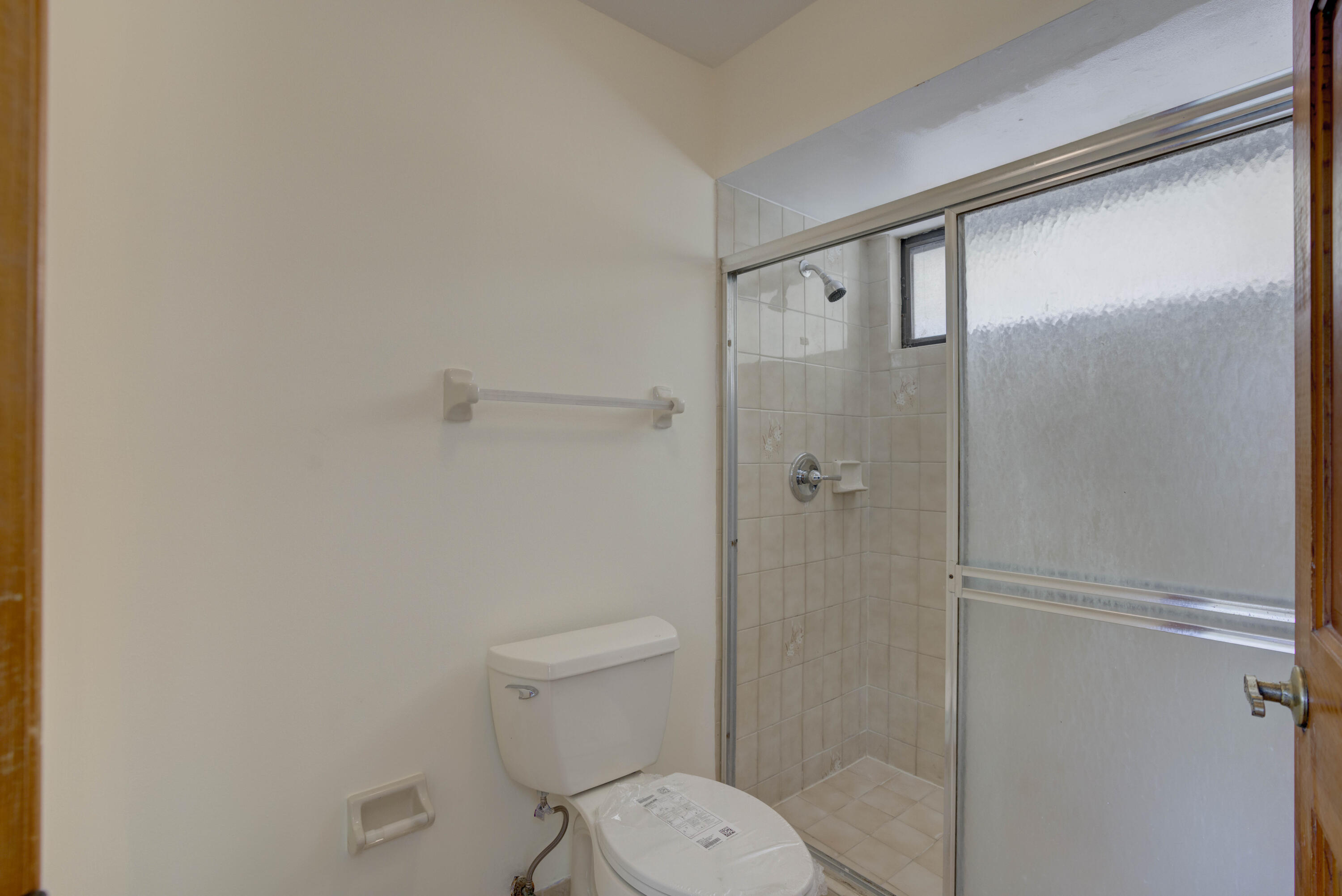 15 Dunbar Road Palm Beach Gardens, FL 33418 - Photo 15 of 45 Master Bath Shower Area