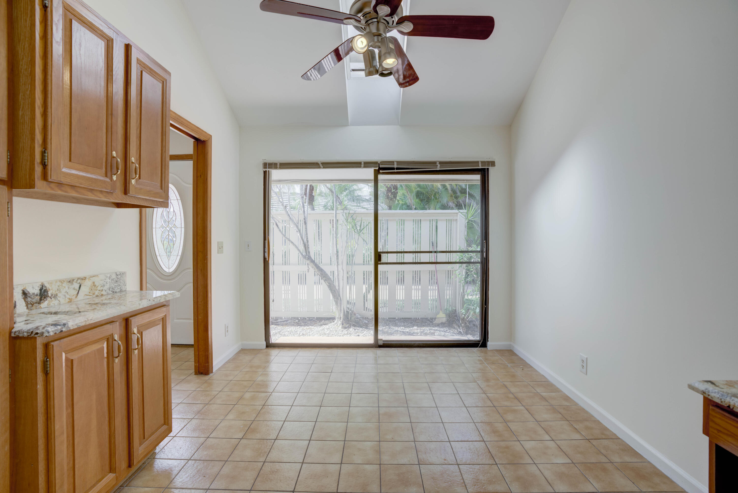 15 Dunbar Road Palm Beach Gardens, FL 33418 - Photo 28 of 45 Breakfast Area
