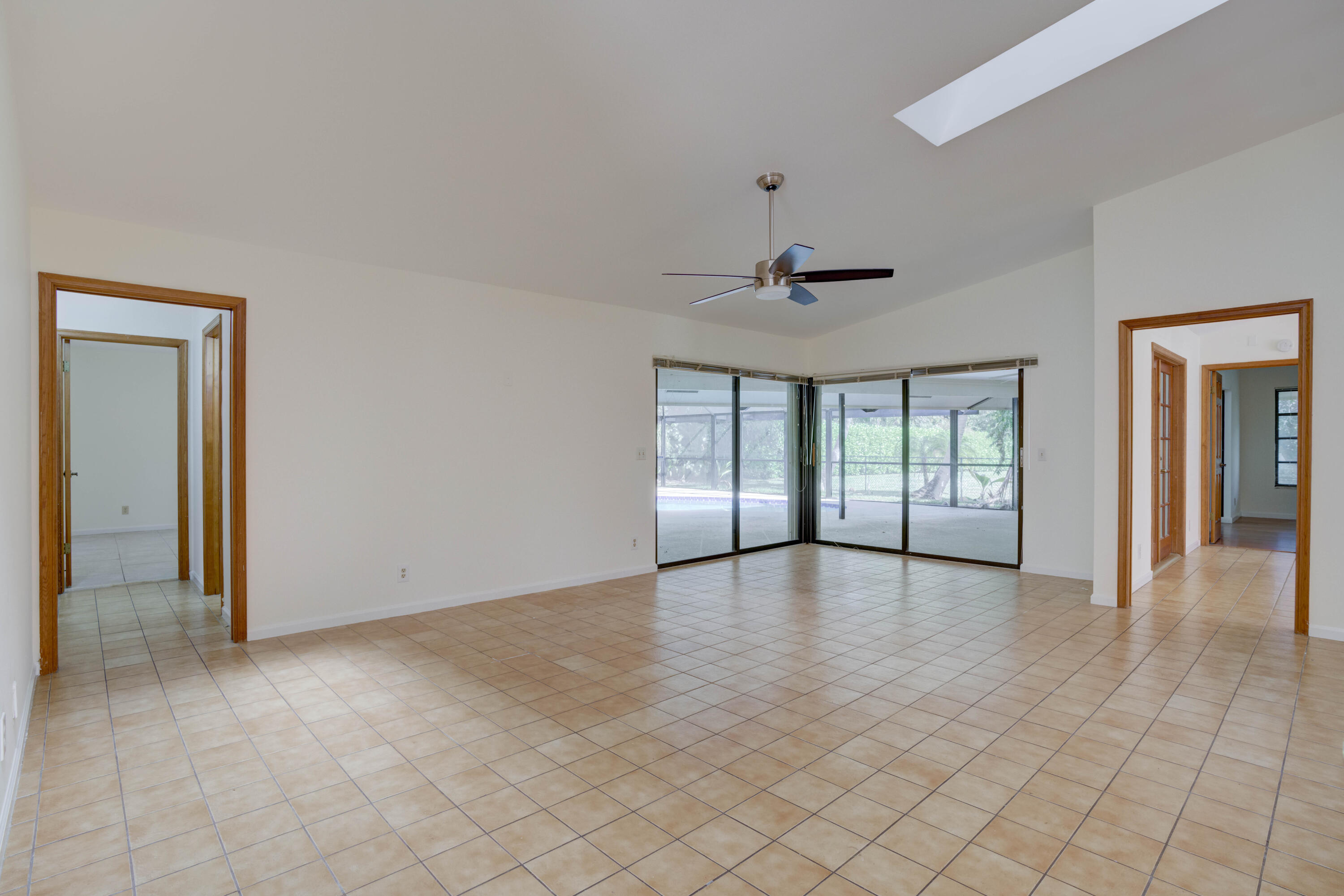 15 Dunbar Road Palm Beach Gardens, FL 33418 - Photo 34 of 45 Family Room