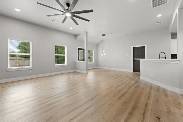 $3,500 | 169 Forest Heights Lane, Montgomery, TX 77316