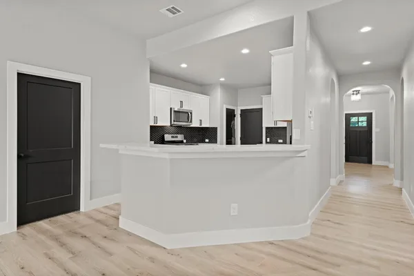 $3,500 | 169 Forest Heights Lane, Montgomery, TX 77316