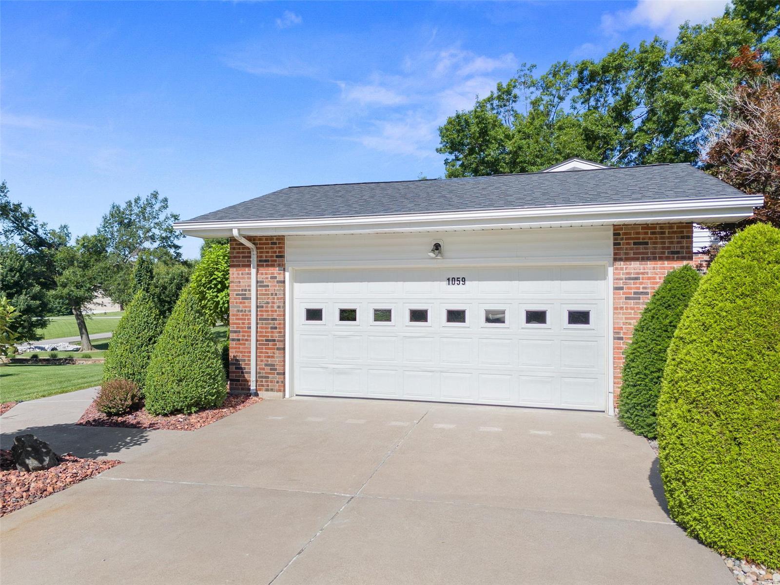 1059 Hackmann Road O'Fallon, MO 63366 - Photo 8 of 50