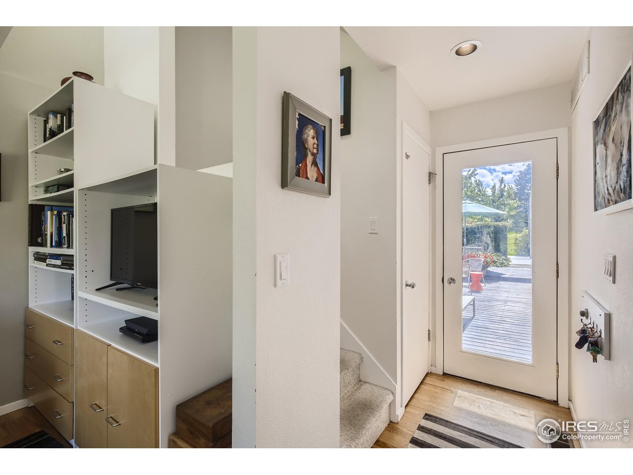 365 Quail Circle Boulder, CO 80304 - Photo 9 of 29 a view interior of a house and kitchen view