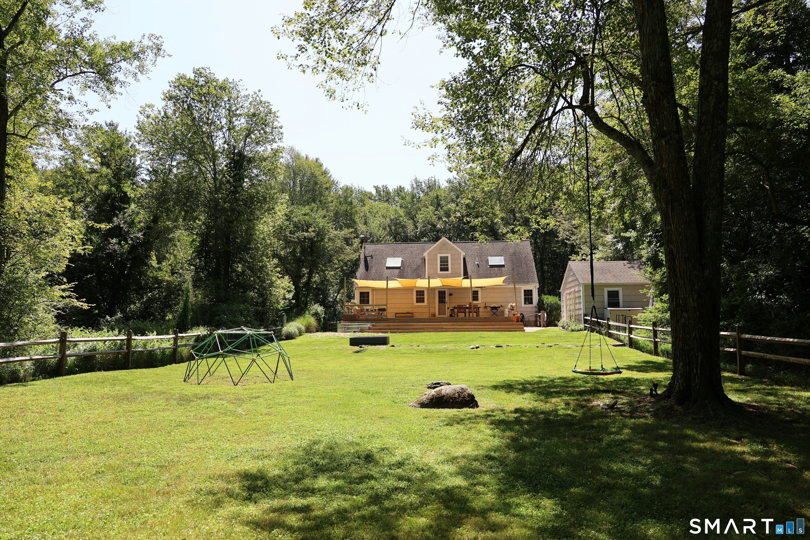 18 Head Of Meadow Road Newtown, CT 06470 - Photo 6 of 40