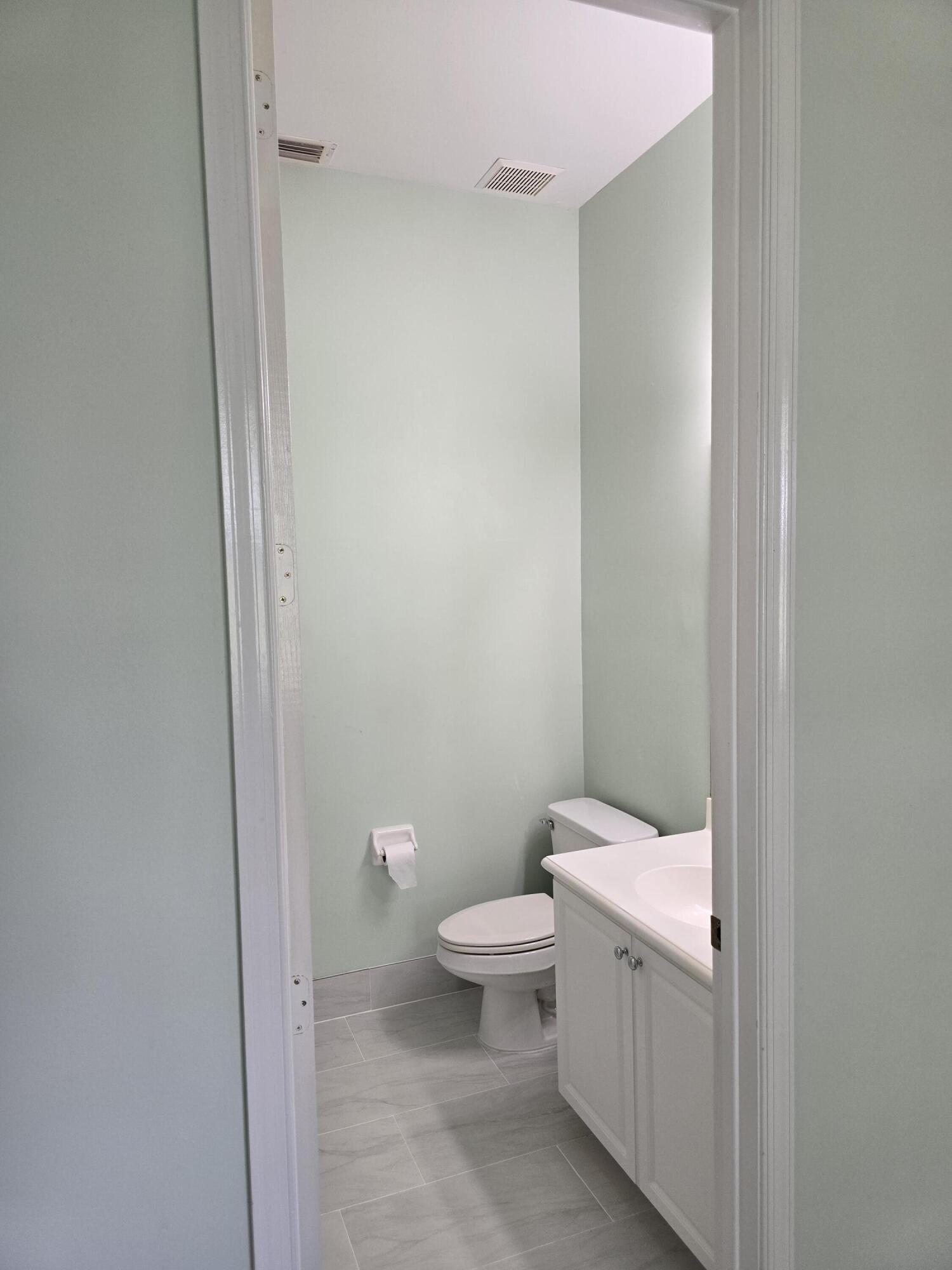 4261 East Main Street Jupiter, FL 33458 - Photo 11 of 29 20260608_130220