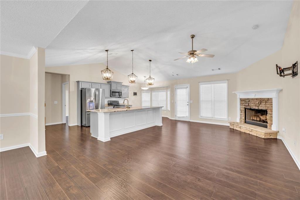 607 McDowell Lane Bethlehem, GA 30620 - Photo 2 of 40