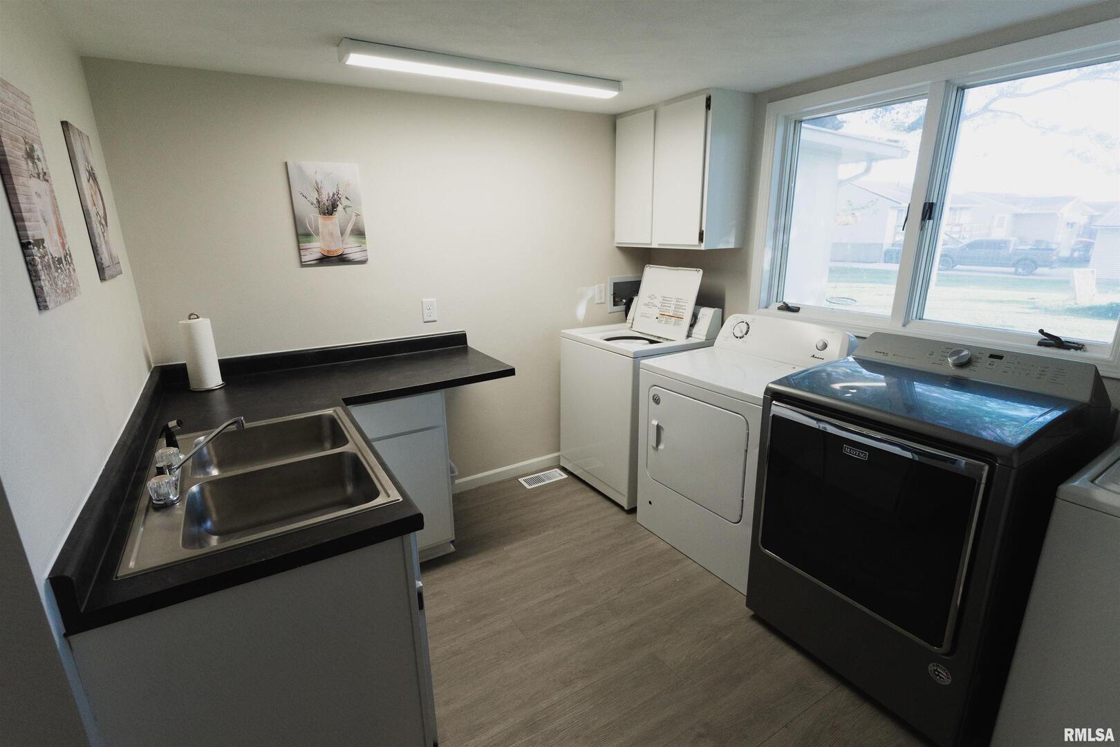 807 3rd Street Durant, IA 52747 - Photo 10 of 14