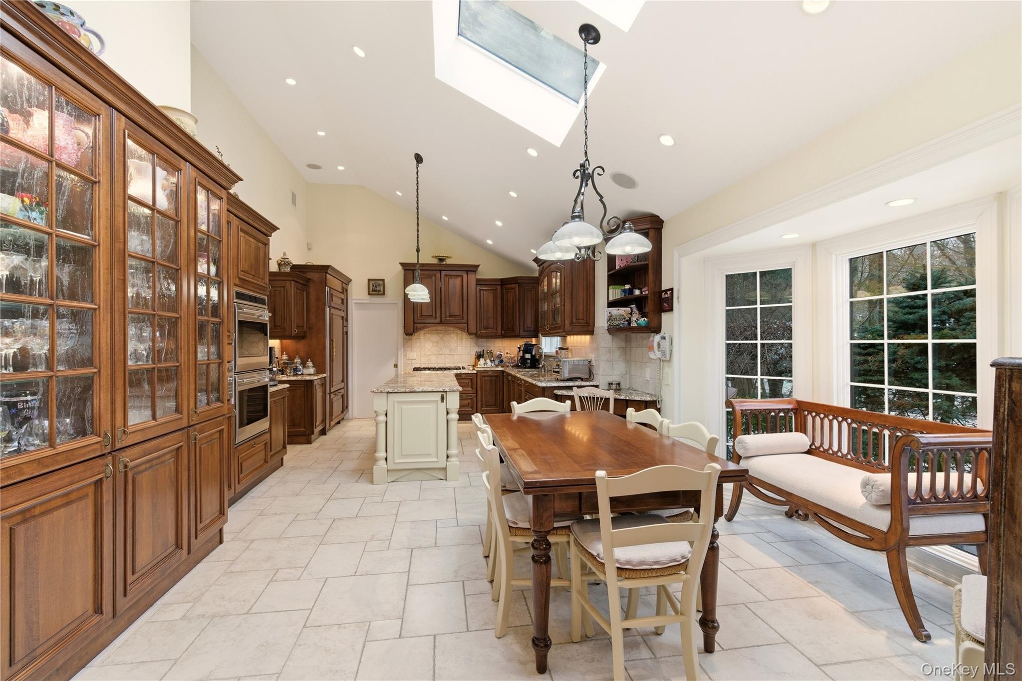 1017 Friendly Road Oyster Bay, NY 11771 - Photo 11 of 31