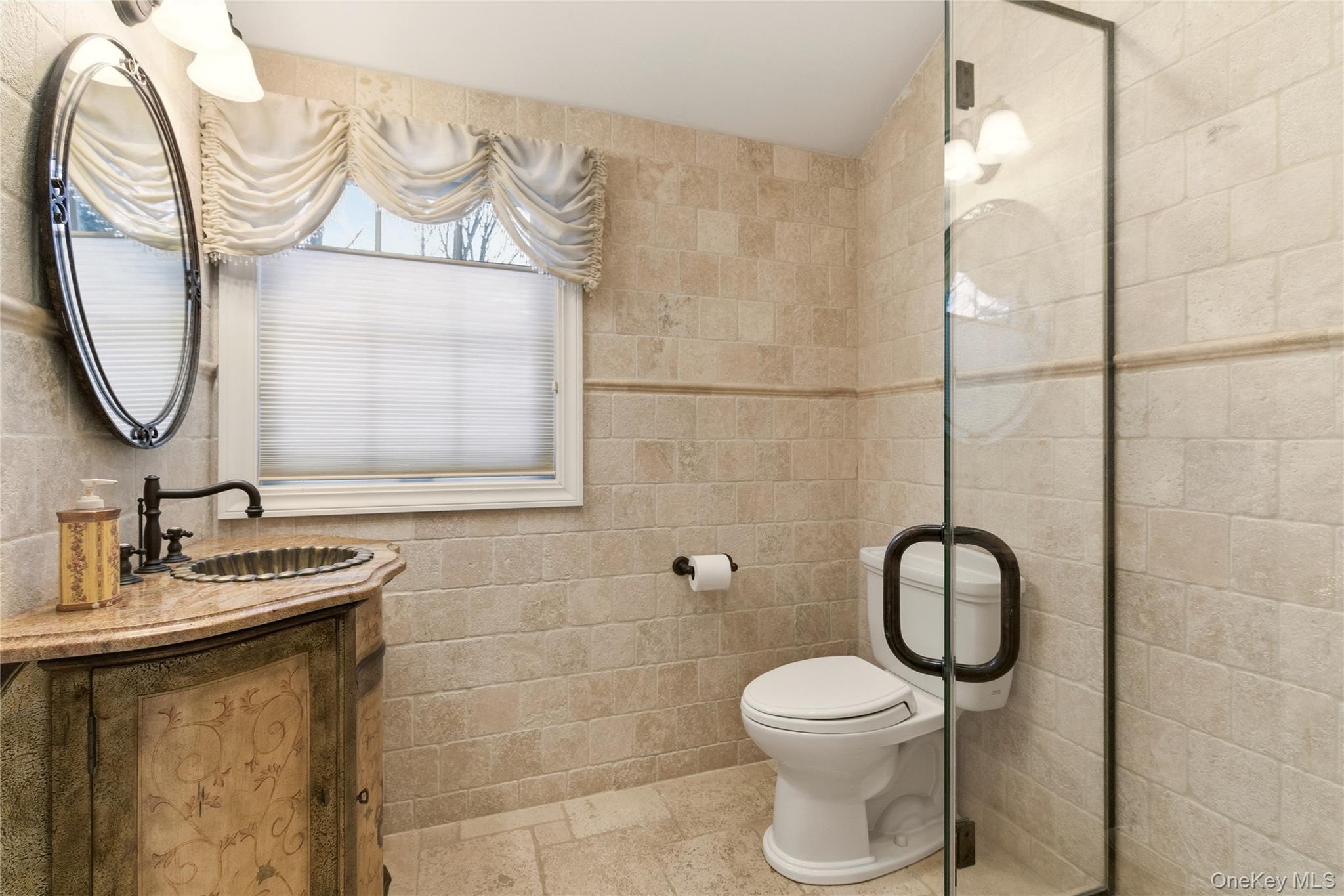 1017 Friendly Road Oyster Bay, NY 11771 - Photo 16 of 31