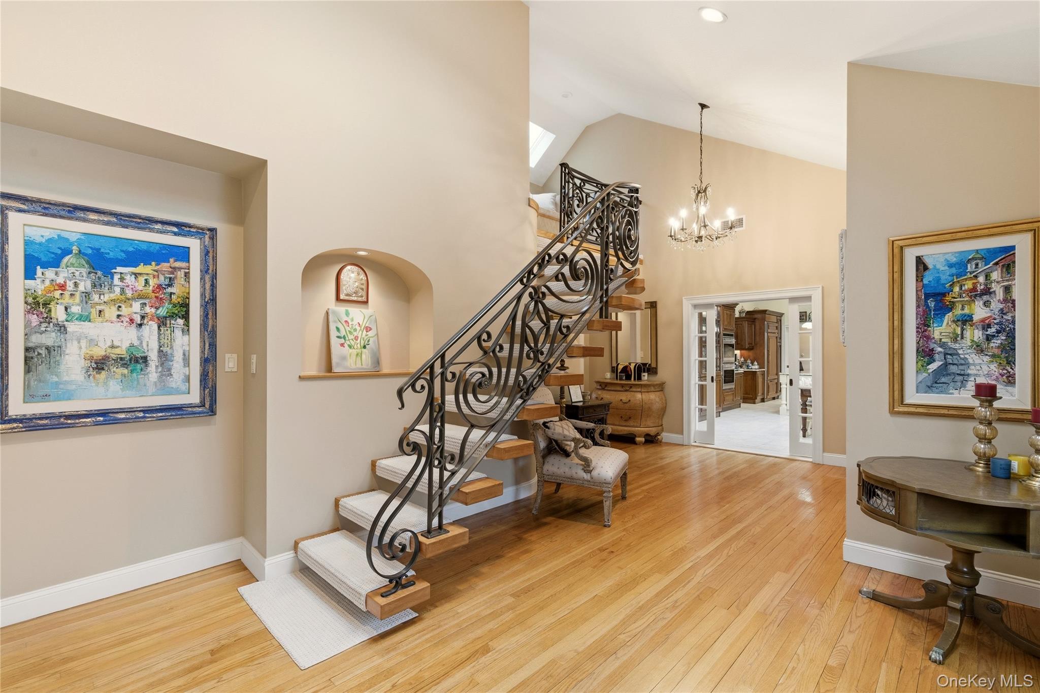 1017 Friendly Road Oyster Bay, NY 11771 - Photo 2 of 31