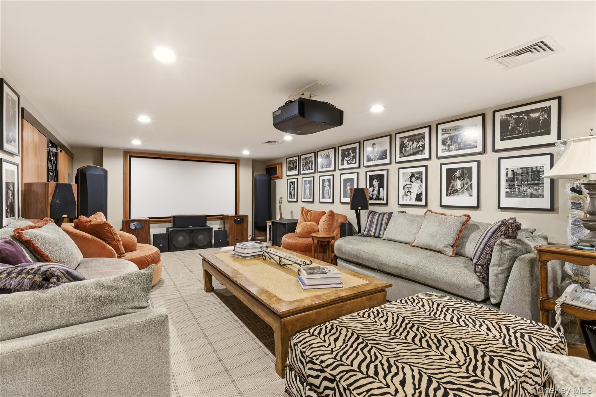 1017 Friendly Road Oyster Bay, NY 11771 - Photo 25 of 31