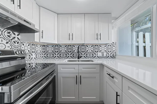 $2,149 | 1951 Northeast 51st Street, Unit 1, Fort Lauderdale, FL 33308