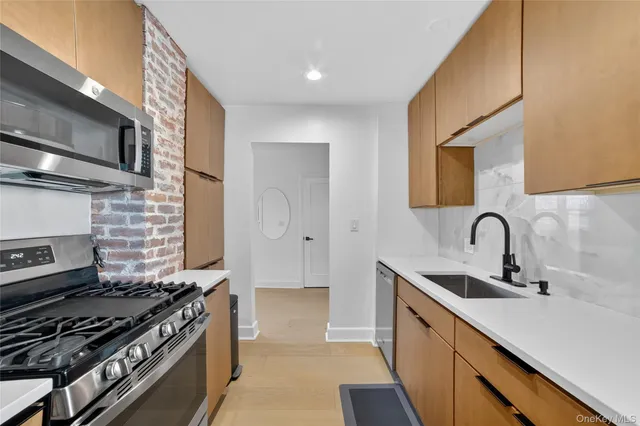 $899,000 | 1408 Henry Avenue, Mamaroneck, NY 10543