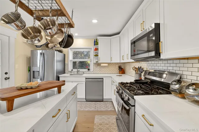 $899,000 | 1408 Henry Avenue, Mamaroneck, NY 10543