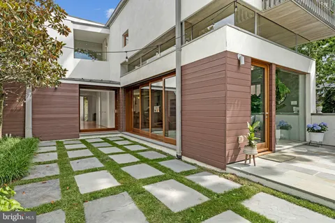 $2,195,000 | 6404 31st Place Northwest, Washington, DC 20015