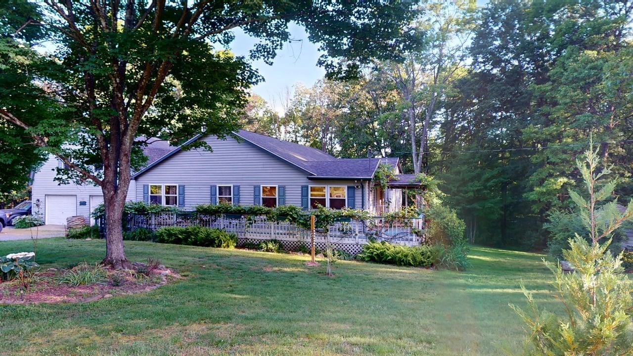 575 North River Highlands Road Delray, WV 26714 - Photo 2 of 48