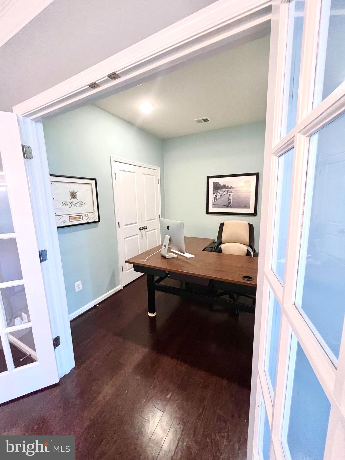 1118 Ribbon Limestone Terrace Southeast Leesburg, VA 20175 - Photo 13 of 54