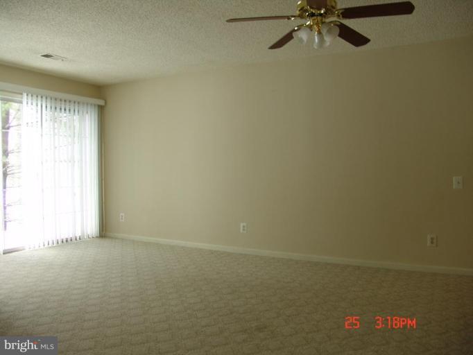 12016 Golf Ridge Court, Unit 101 Fairfax, VA 22033 - Photo 3 of 9 Living Room