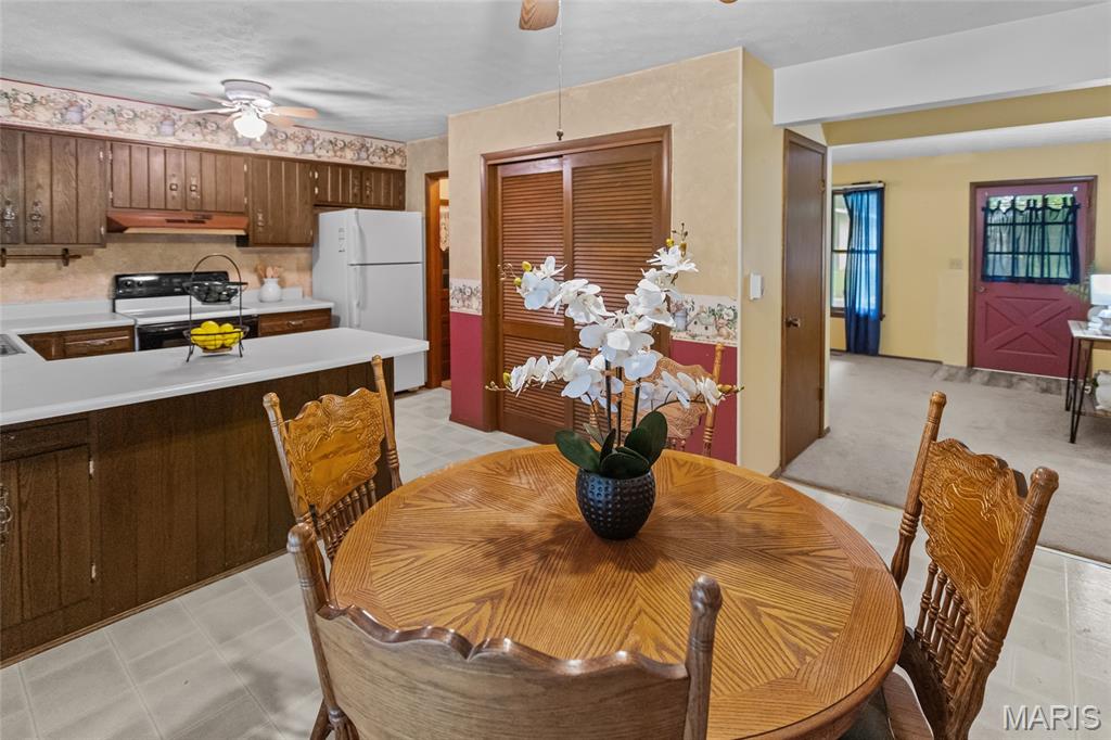 24 Cardinal Lane Highland, IL 62249 - Photo 13 of 34