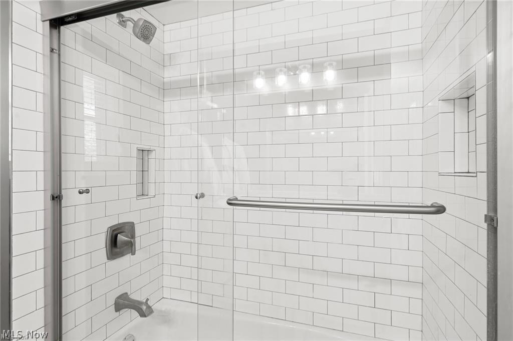 4350 Orangedale Road Orange, OH 44022 - Photo 13 of 22 Bathroom with combined bath / shower with glass door
