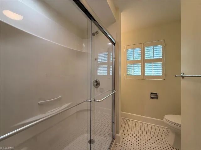 $2,495 | 638 Stratford Road Northwest, Winston-Salem, NC 27104