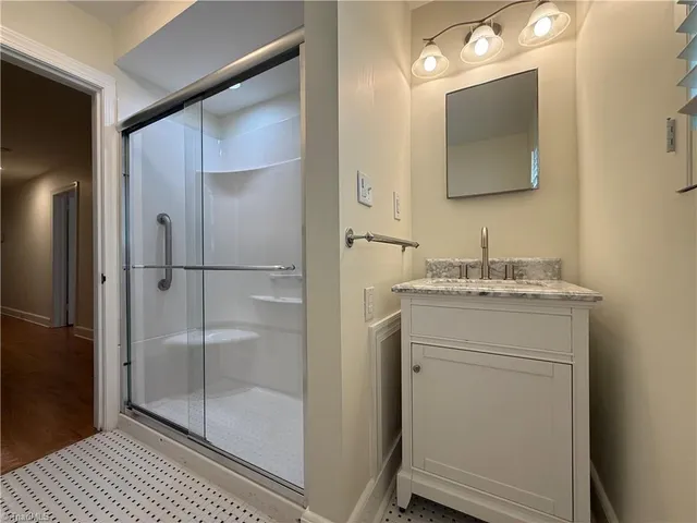 $2,495 | 638 Stratford Road Northwest, Winston-Salem, NC 27104