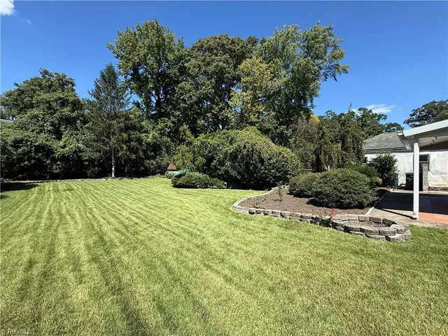 $2,495 | 638 Stratford Road Northwest, Winston-Salem, NC 27104