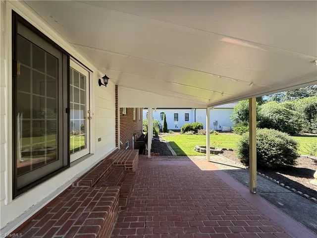 $2,495 | 638 Stratford Road Northwest, Winston-Salem, NC 27104