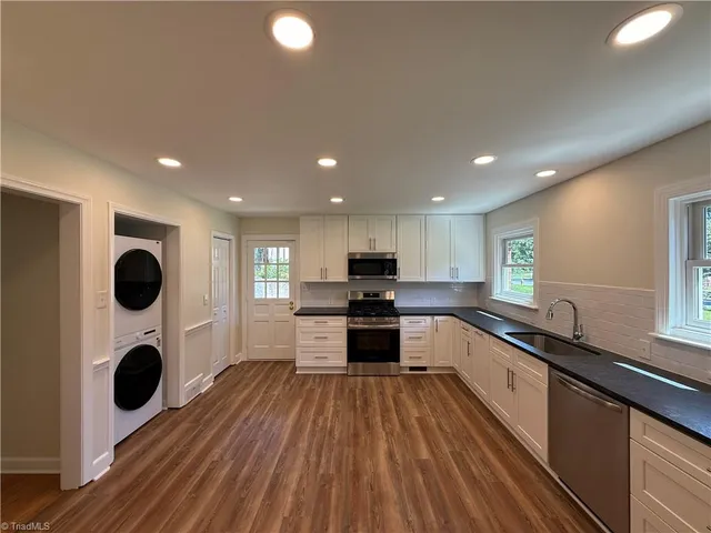 $2,495 | 638 Stratford Road Northwest, Winston-Salem, NC 27104